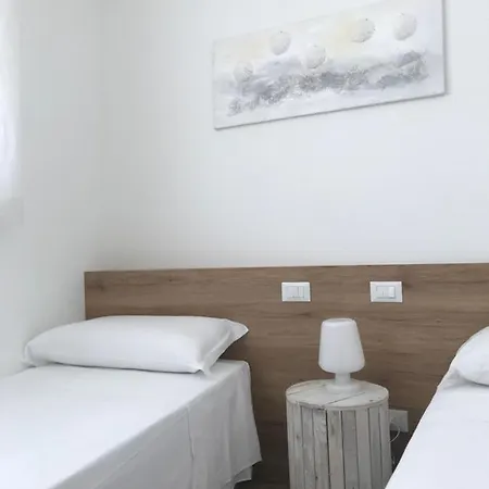 Apartment Podium *