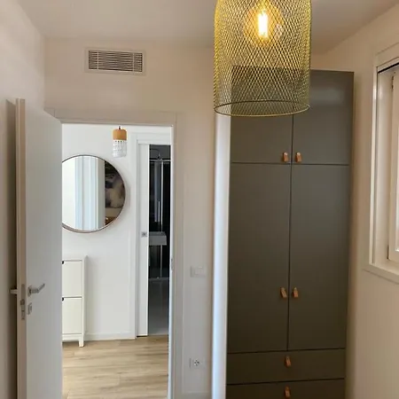 Apartment Podium *